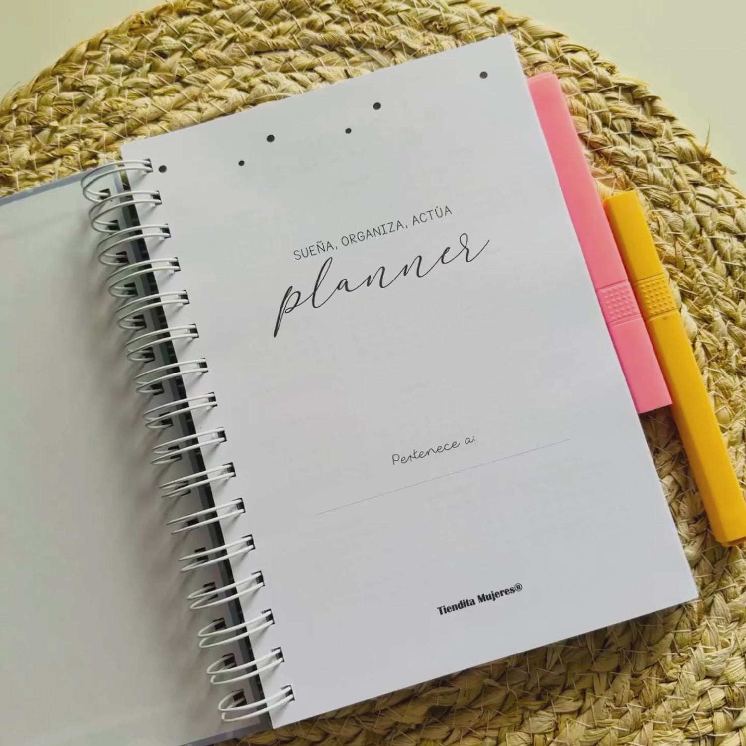 Planner Universitario 2026 Sueña, Organiza y Actúa Bold Florals